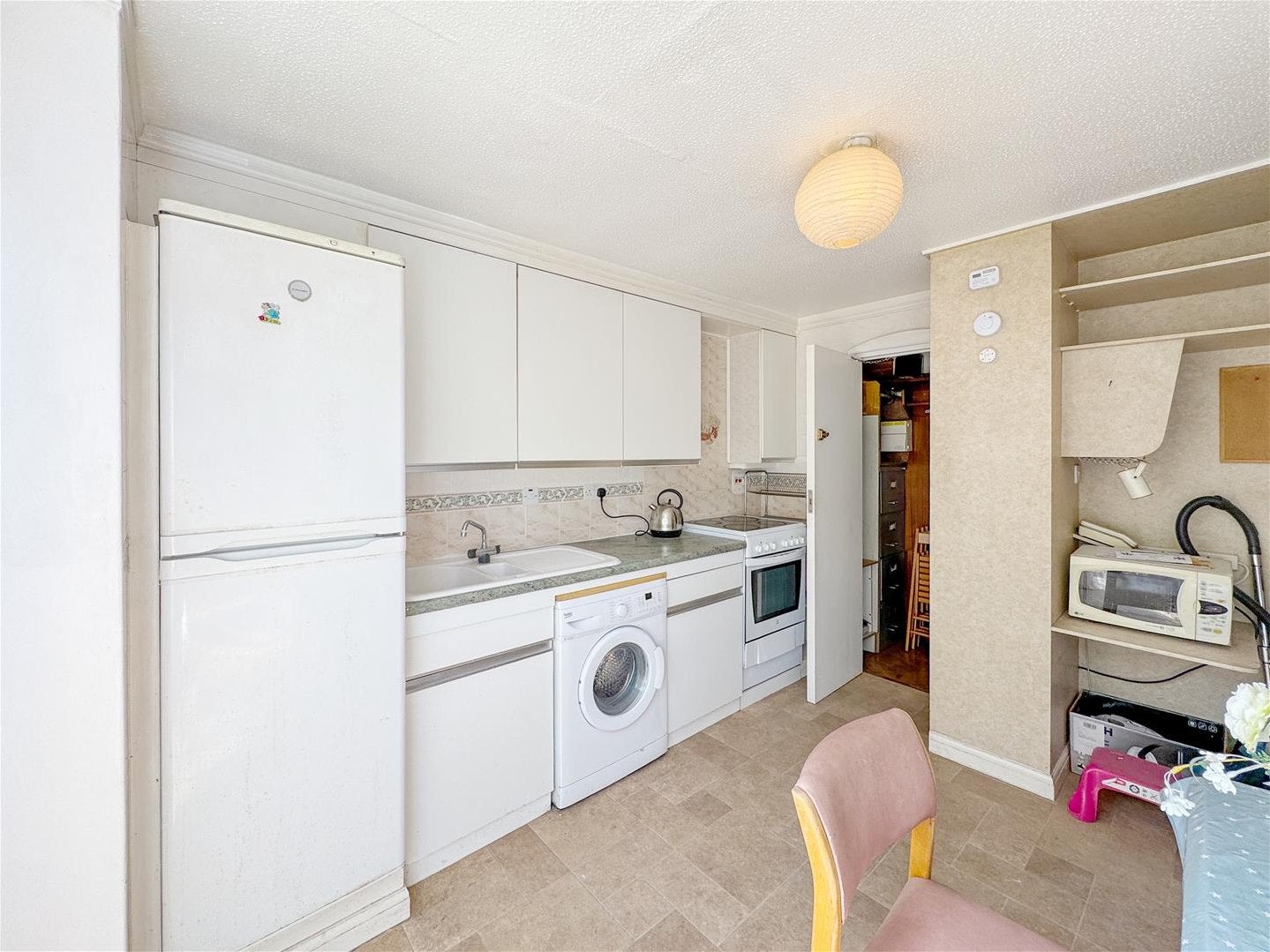 House Gillison Walk in Greater London