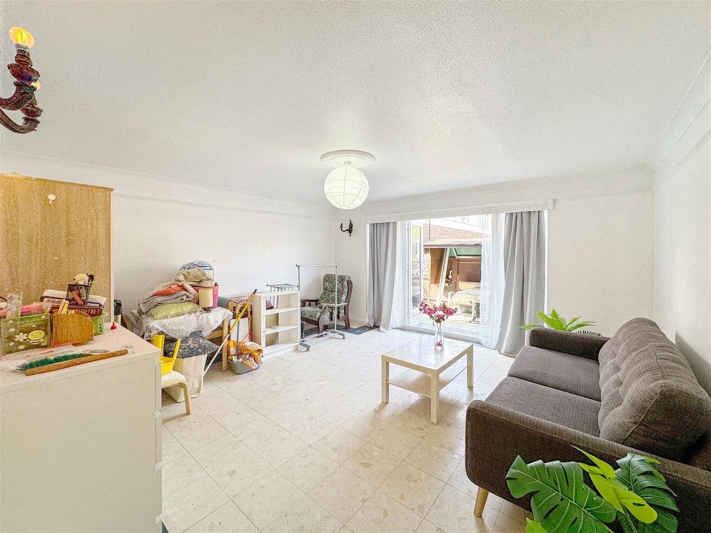 House Gillison Walk in Greater London