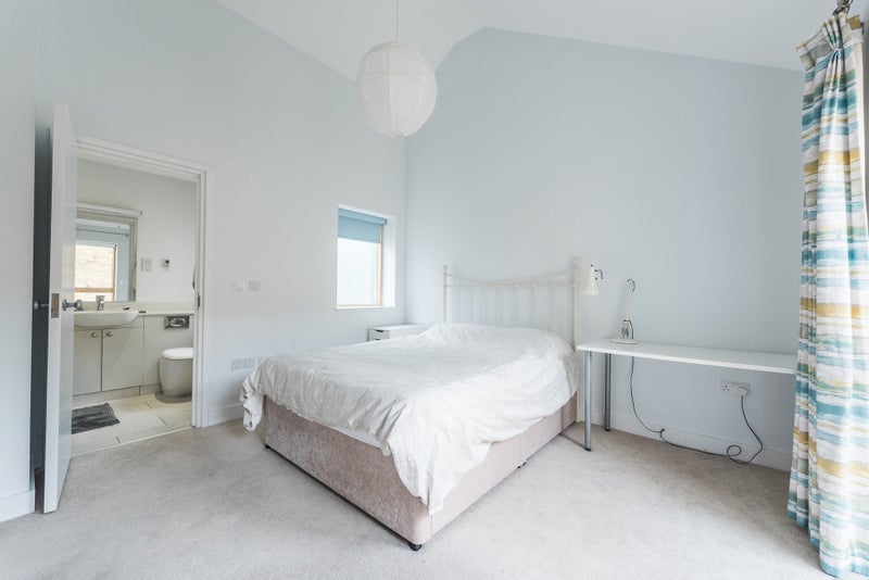 House Benbow Mews in Greater London
