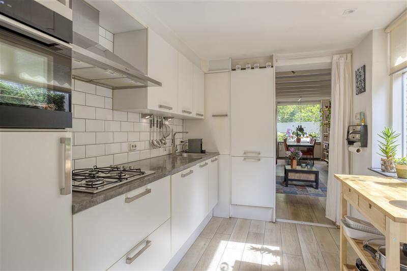Tussenwoning te koop: Paterstraat 51, Tilburg