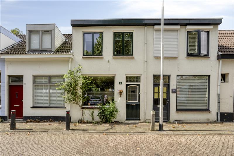 Tussenwoning te koop: Paterstraat 51, Tilburg