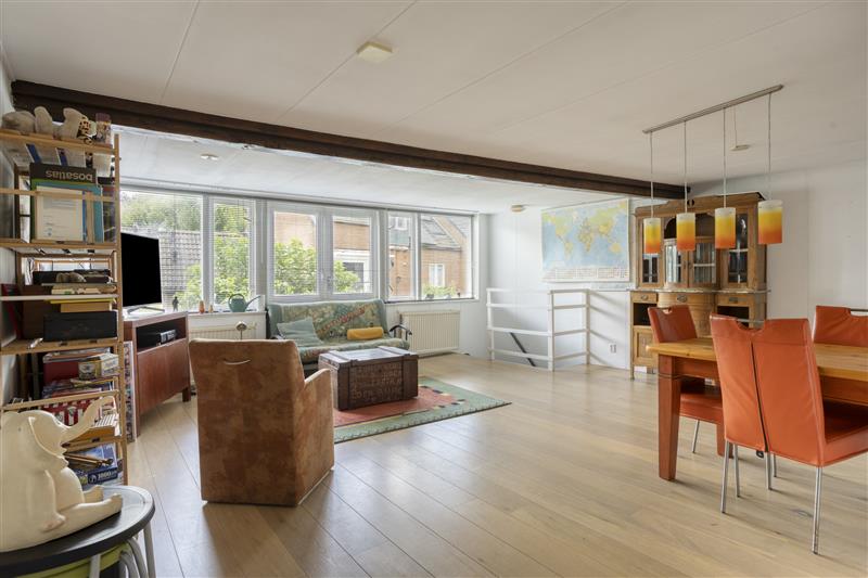 Tussenwoning te koop: Paterstraat 51, Tilburg