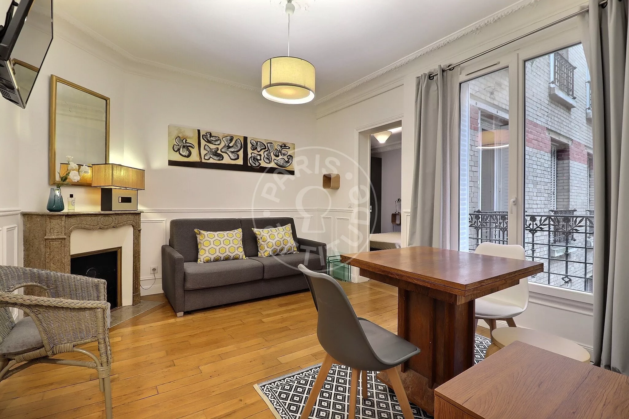 Flat Rue Frédéric Magisson in Paris