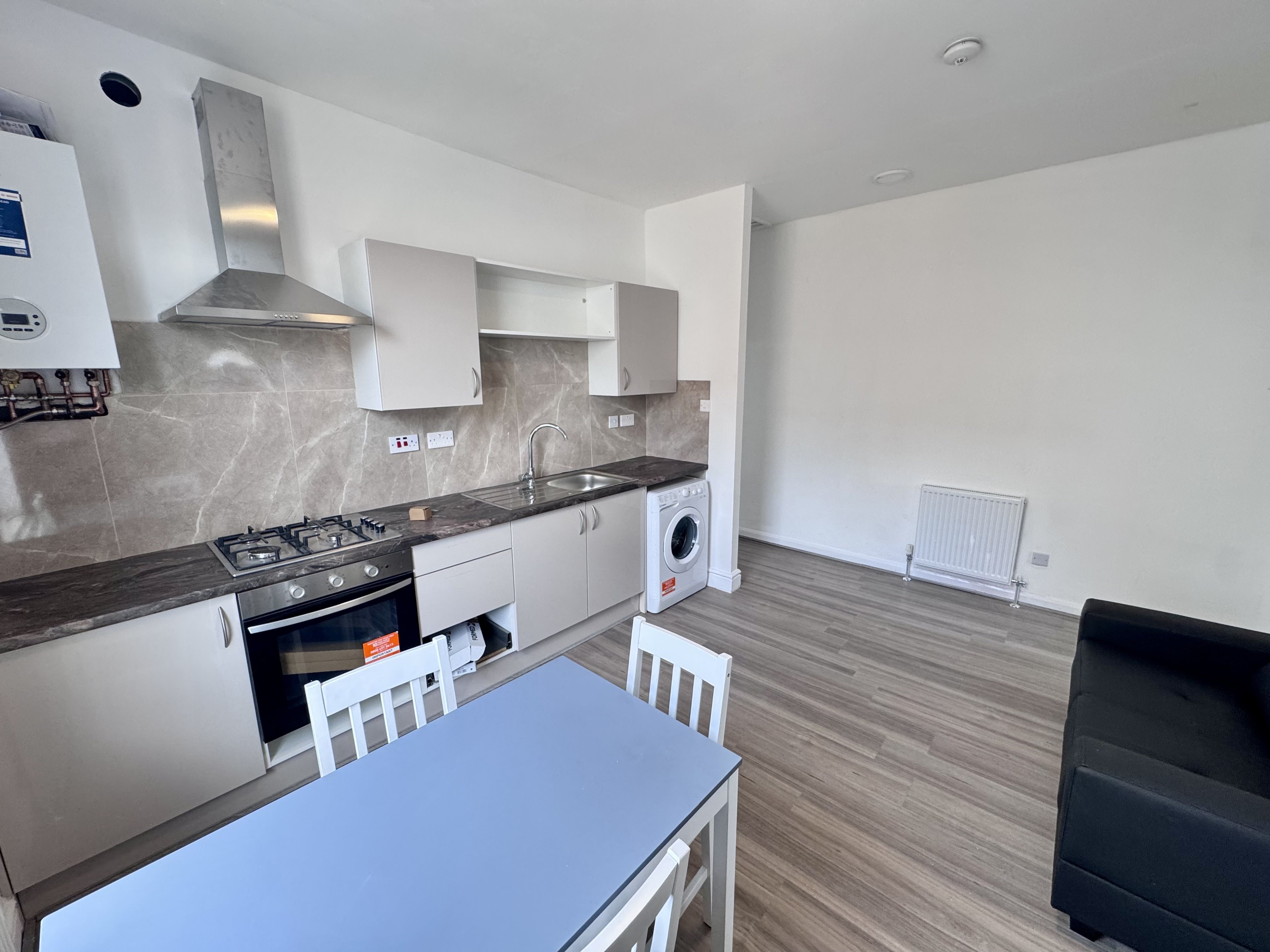 Flat Hartley Road in Nottingham