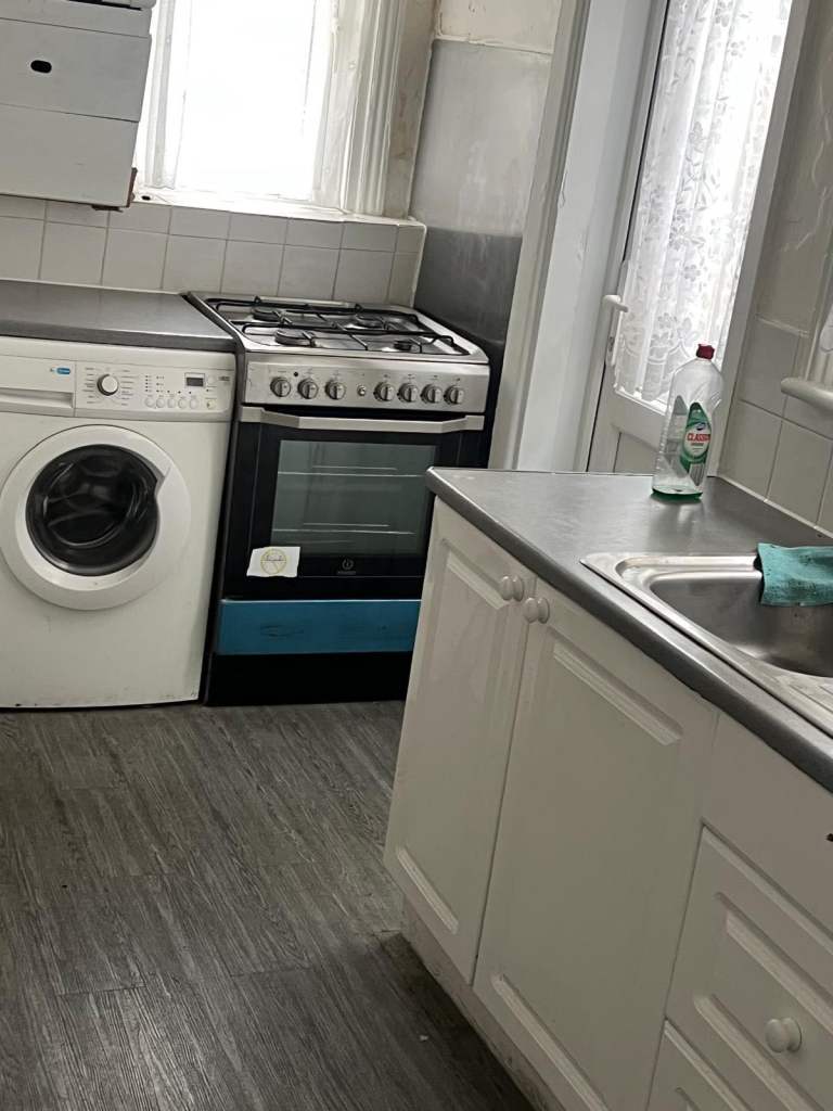 Flat Groom Park in Clacton-on-Sea