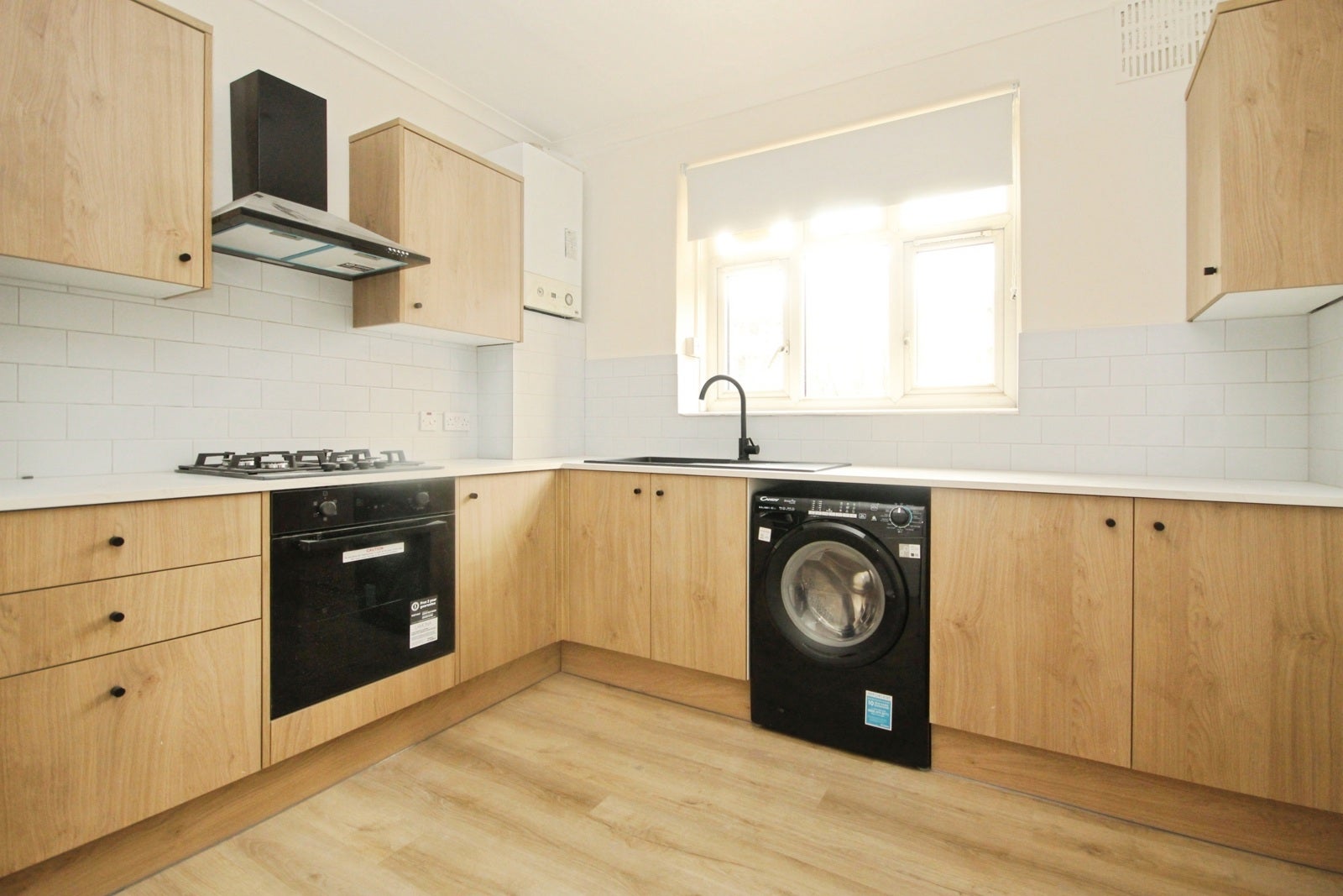 Flat Fayland Avenue in Greater London