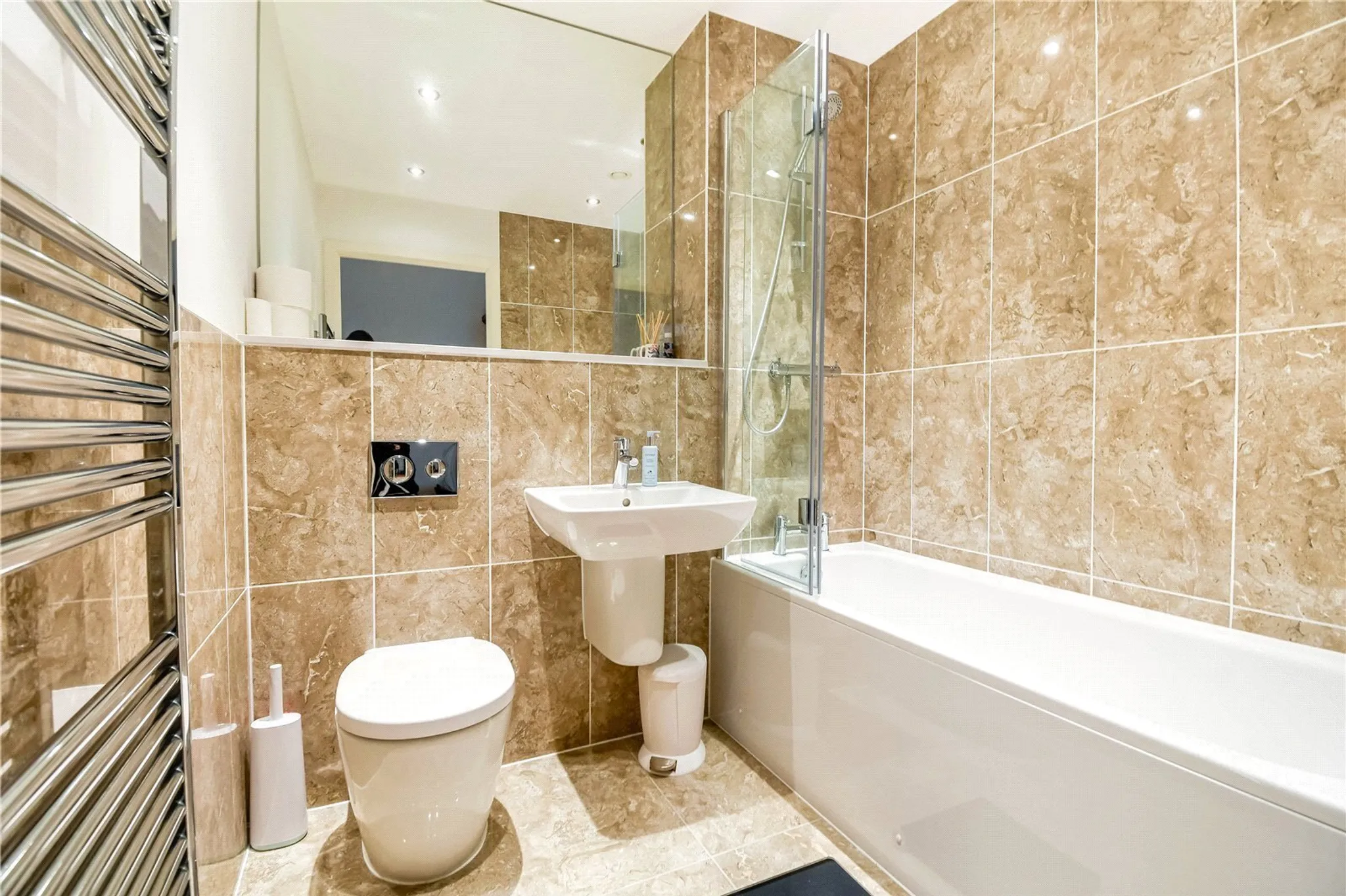 Flat Kingman Way in Greenham