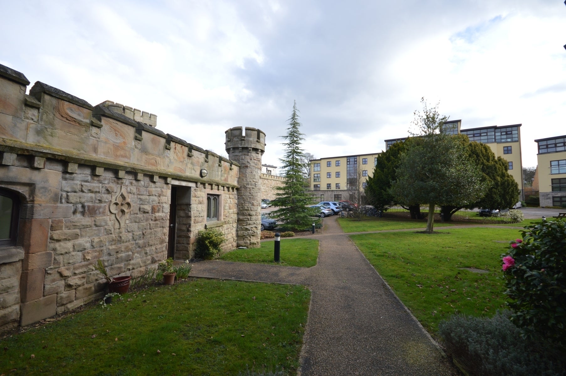 Flat Headford Mews in Sheffield