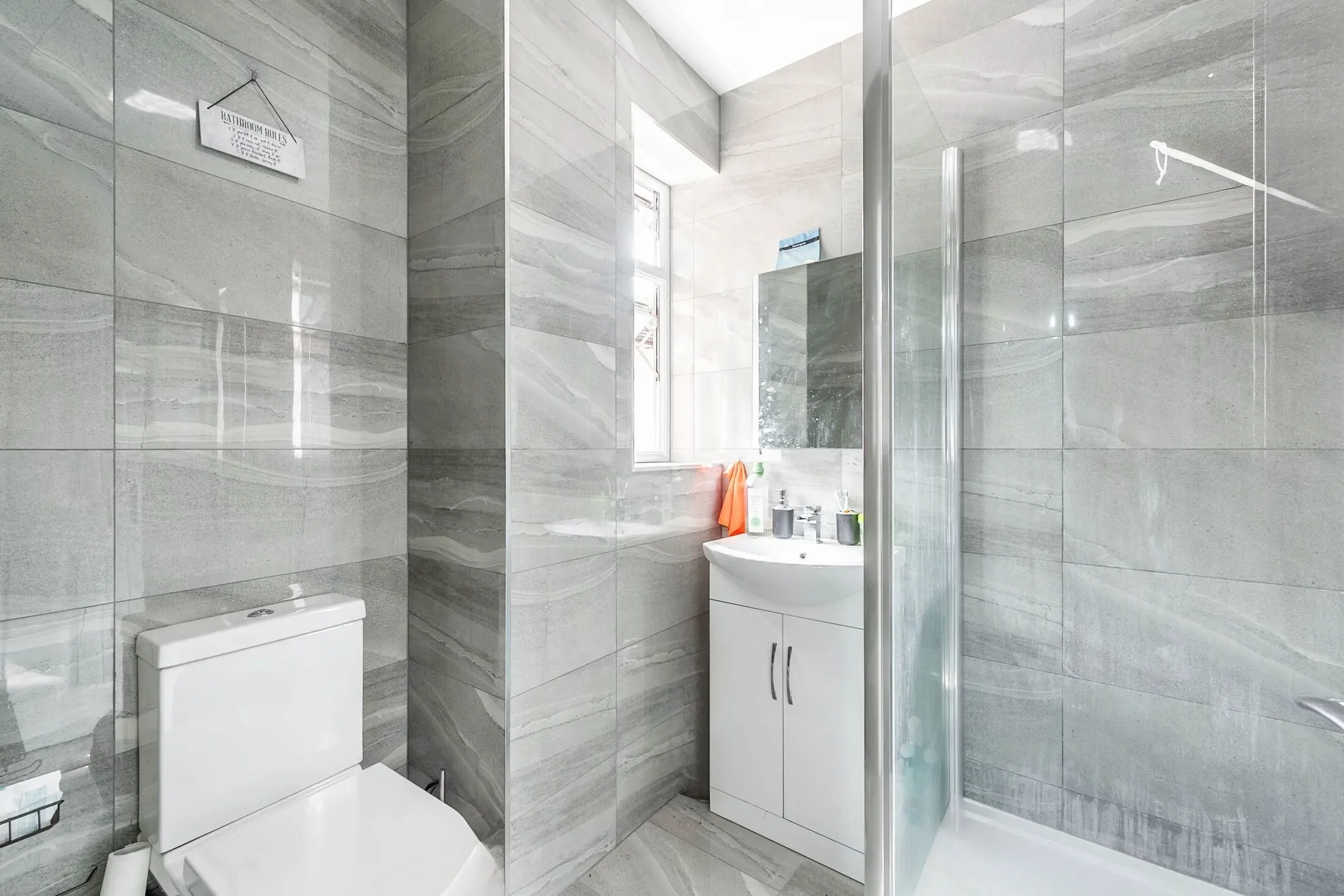 Room Moorcroft Way in Greater London