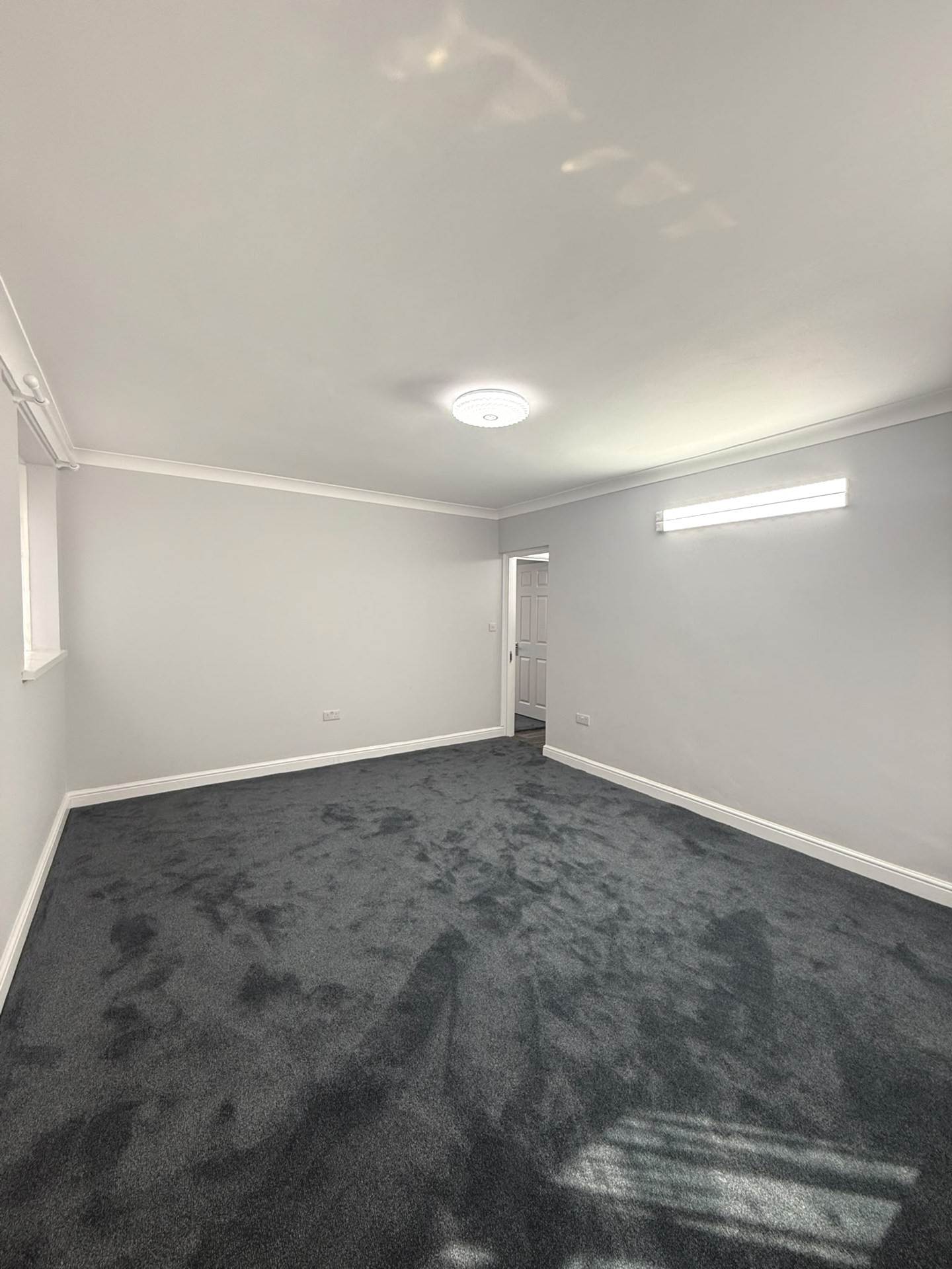 Flat Norwood Close in Greater London