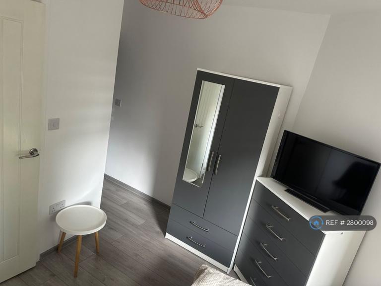 Room Shaftesbury Avenue in Mansfield Woodhouse