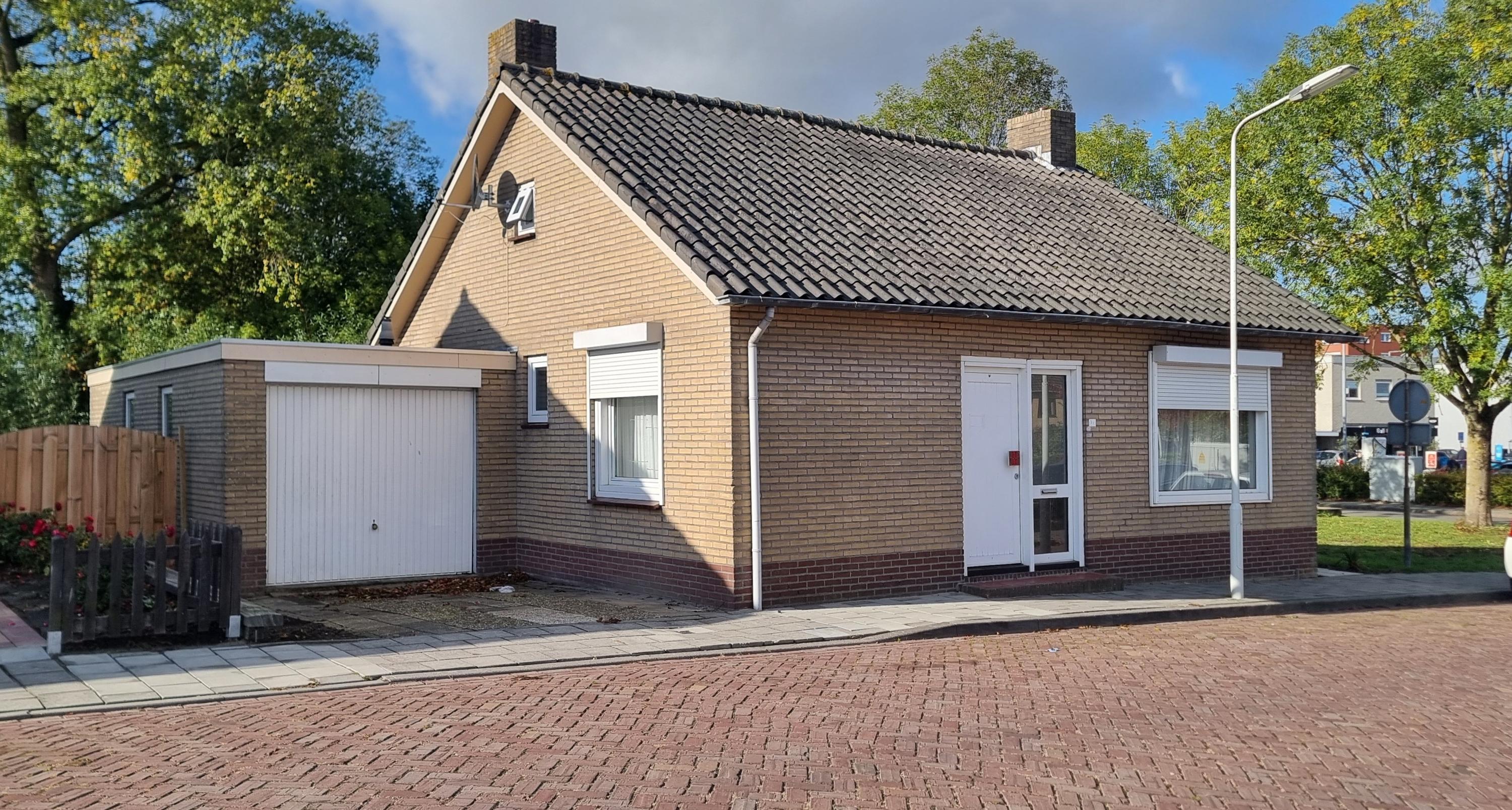Huis Mr. P.C. Hennequinstraat 24 in Oostburg