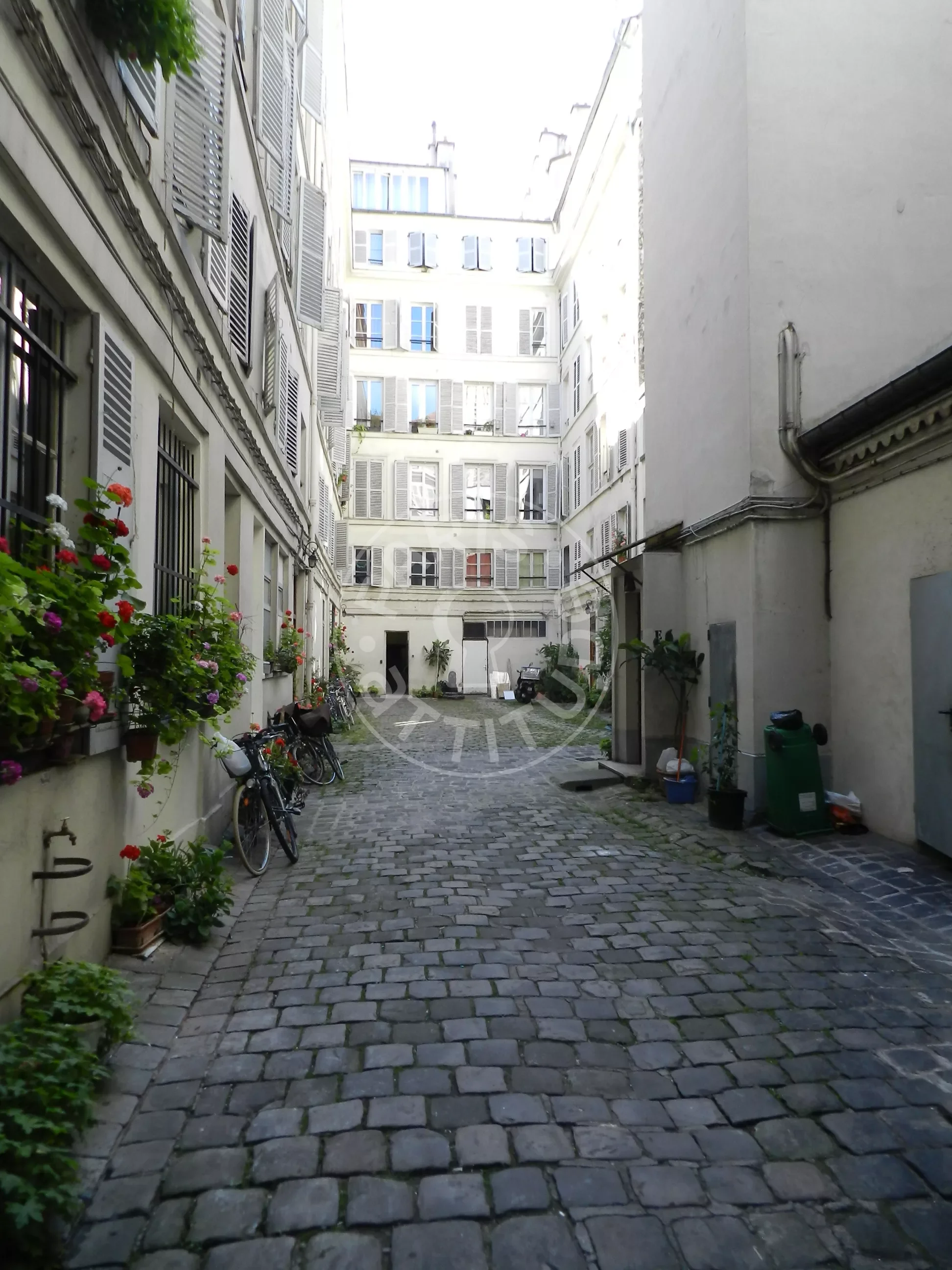 Appartement Rue du Château d'Eau à Paris