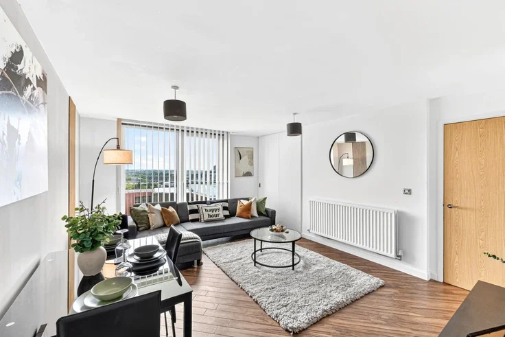 Flat Holkham Walk in Milton Keynes