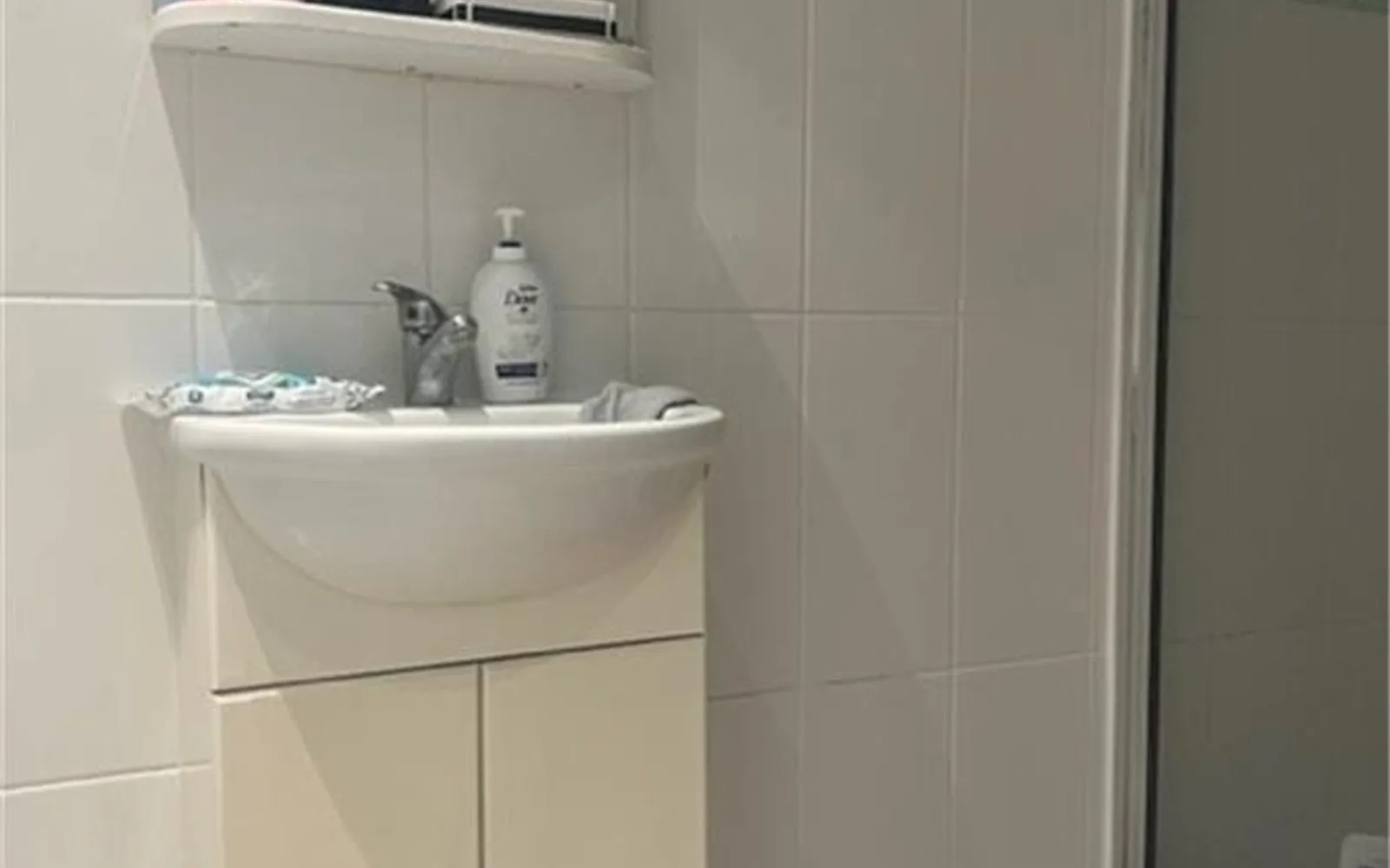 Room Friern Barnet Lane in Greater London