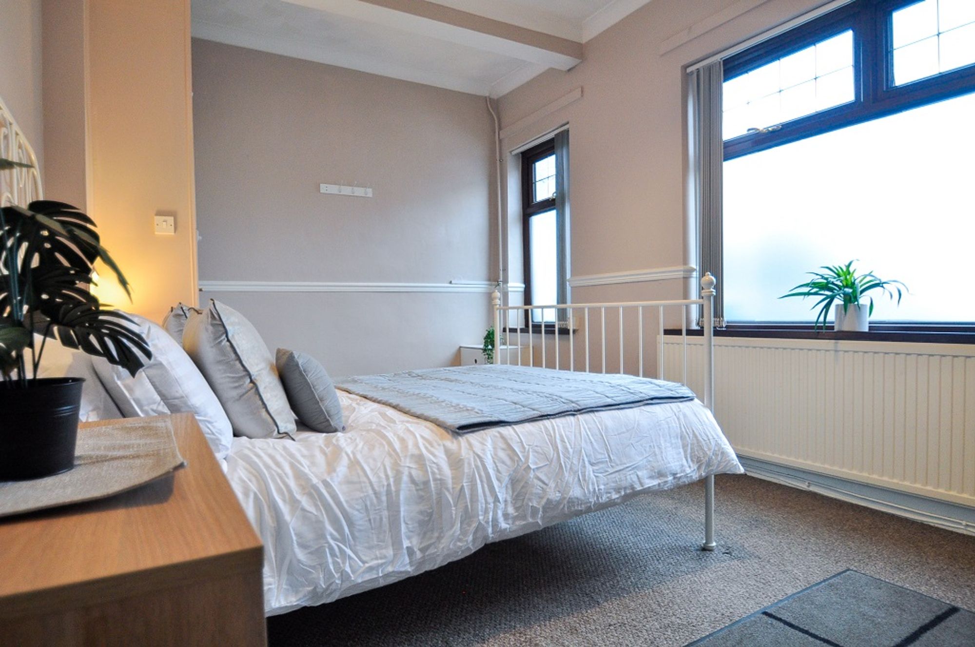 Room Bristol Street in Newport