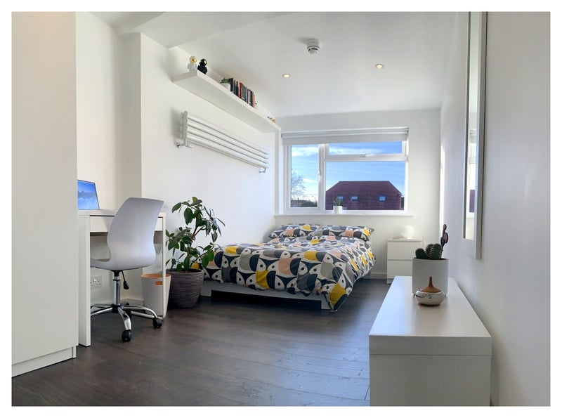 Room Pearce Road in Maidenhead