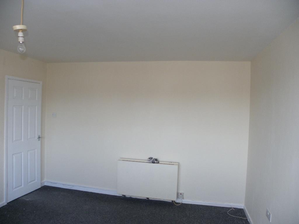 Flat Holbrook Lane in Coventry