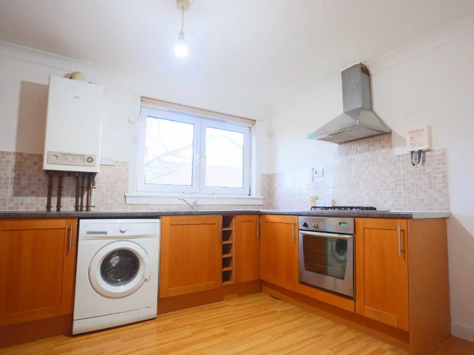 Flat Oxgangs Place in City of Edinburgh