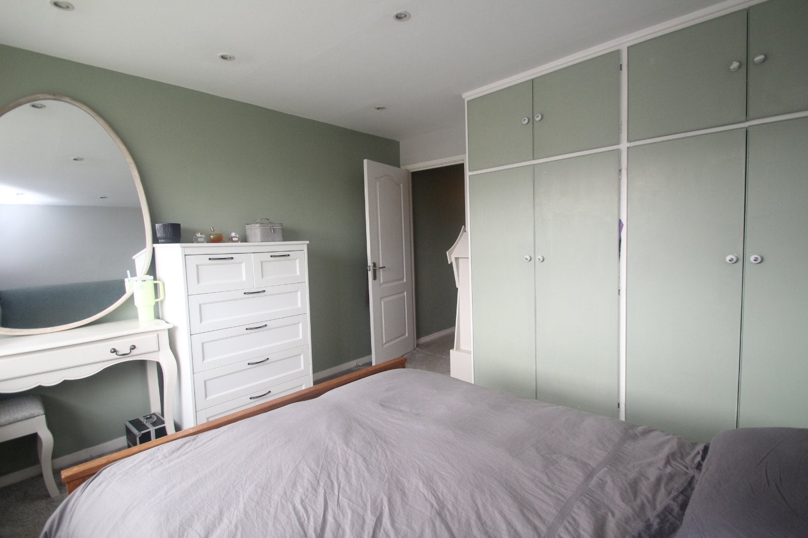 House Fieldway Close in Harrogate