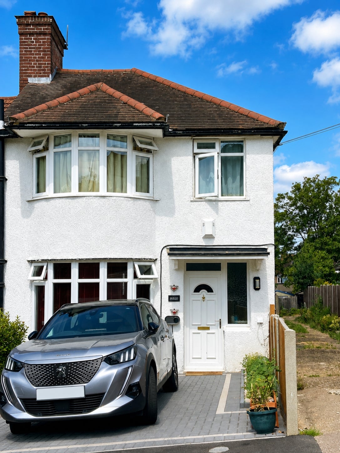 House Donaldson Road in Greater London