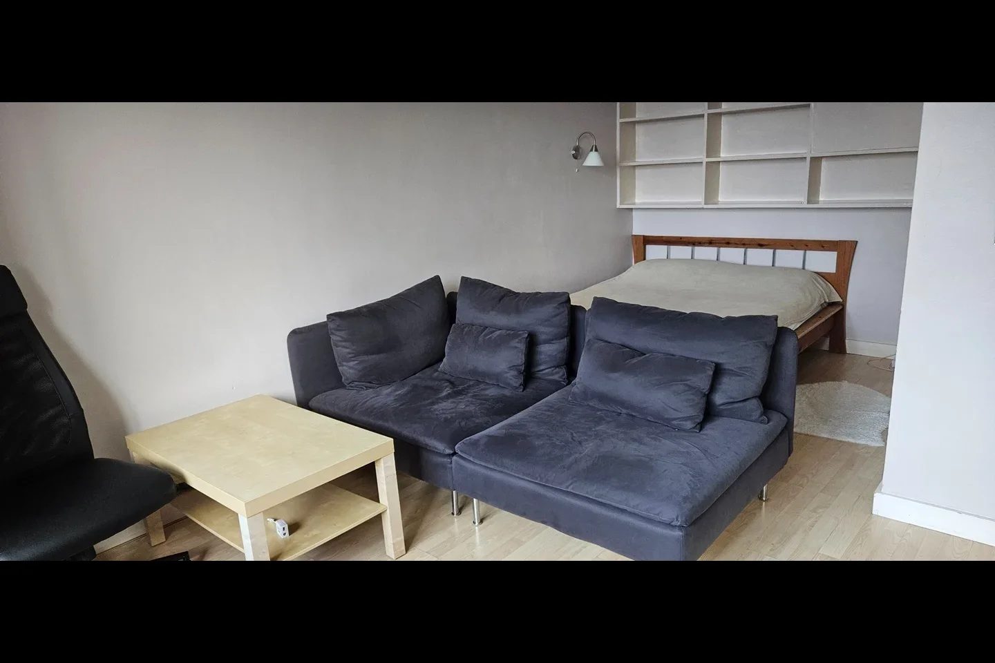 Flat Keswick Road in Greater London
