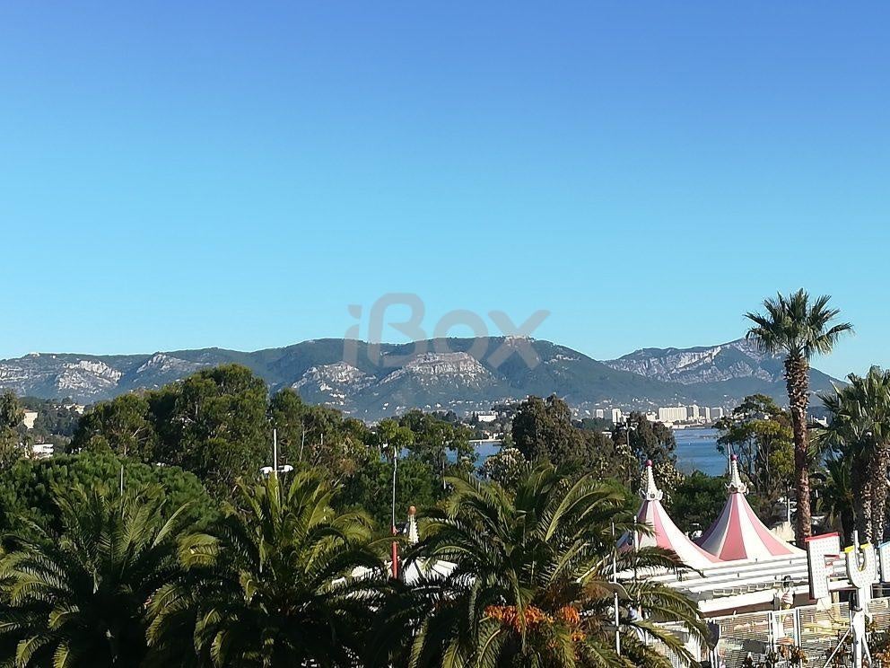 Appartement Corniche Georges Pompidou à La Seyne-sur-Mer