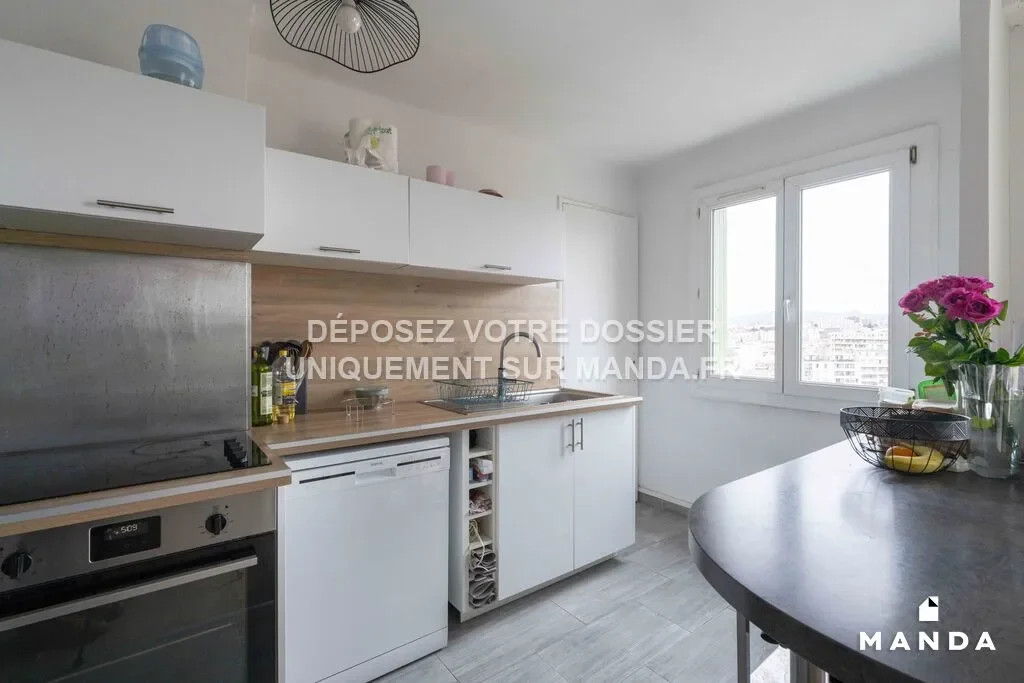 Room Rue Kléber in Marseille