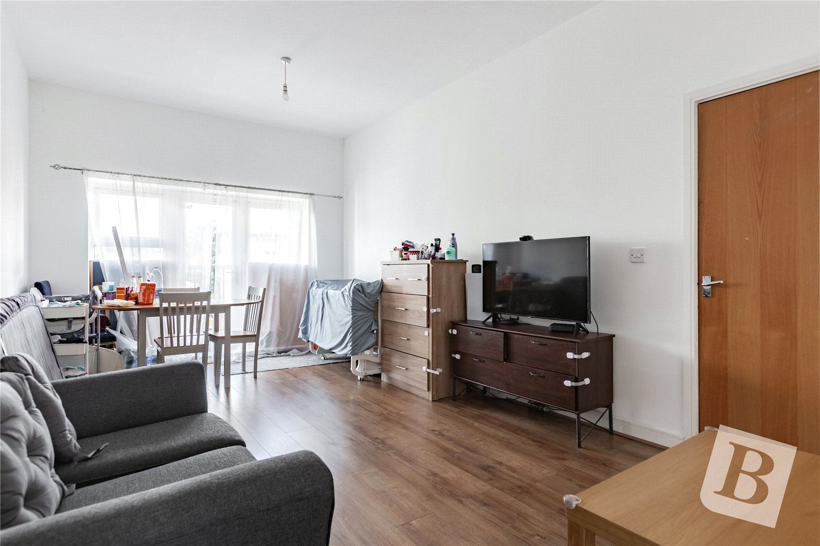 Flat Brooklands Avenue in Greater London