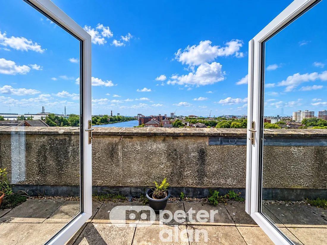 Flat Llansannor Drive in Cardiff