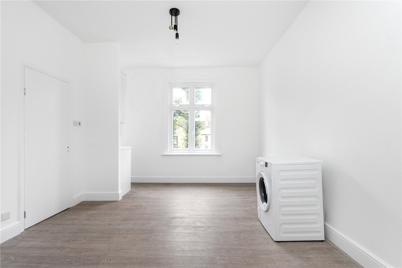 Flat Cottage Road in Greater London