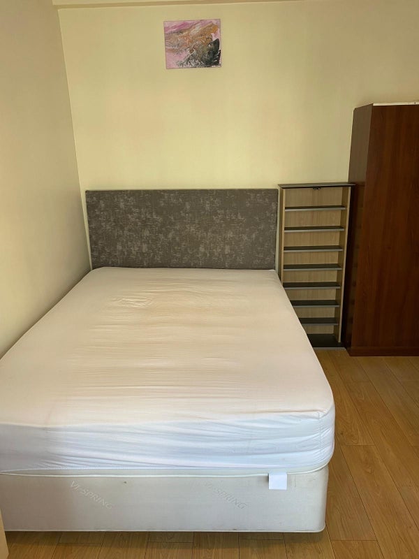 Room Balmoral Road in Greater London