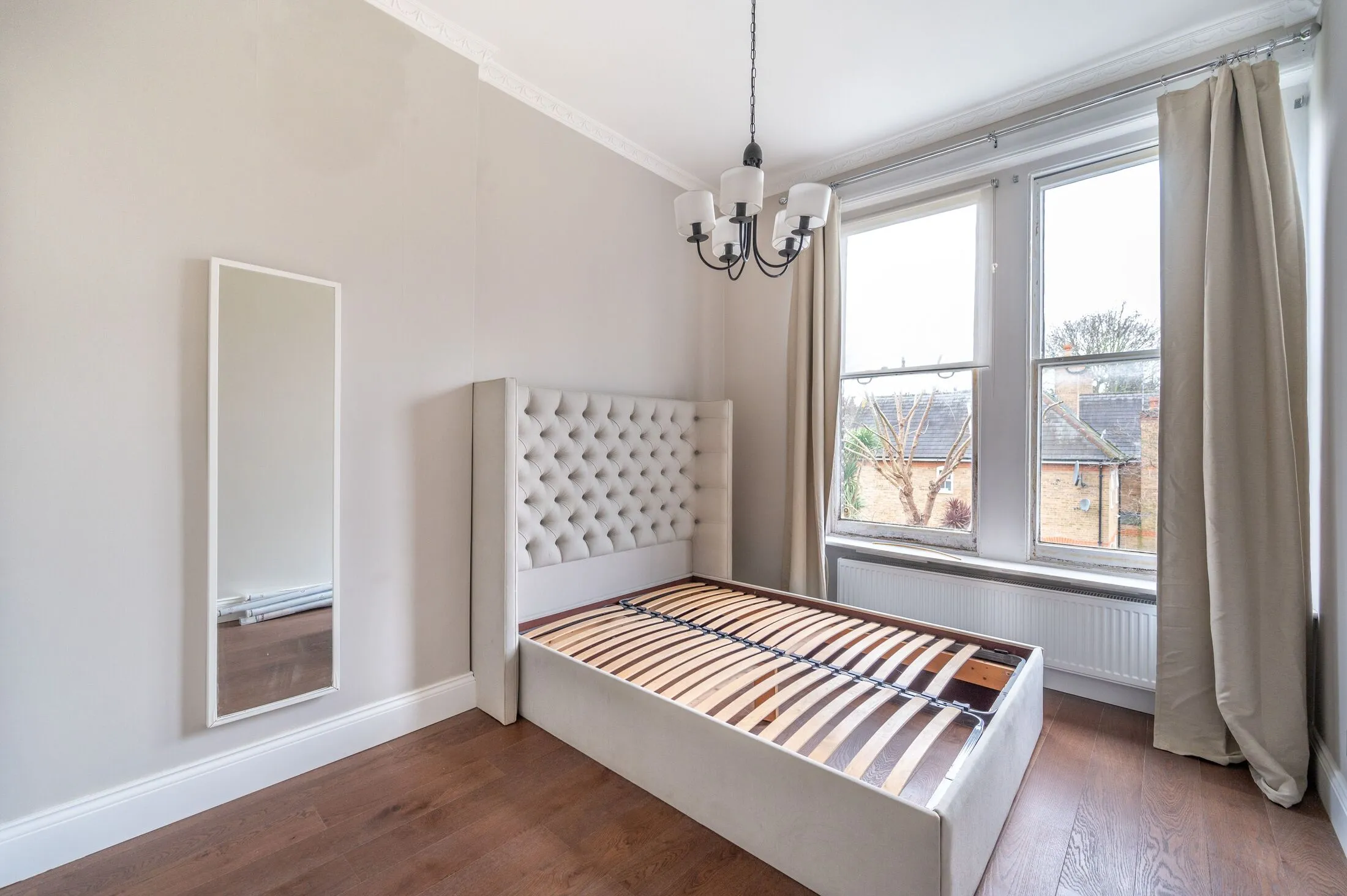 Flat Florence Road in Greater London