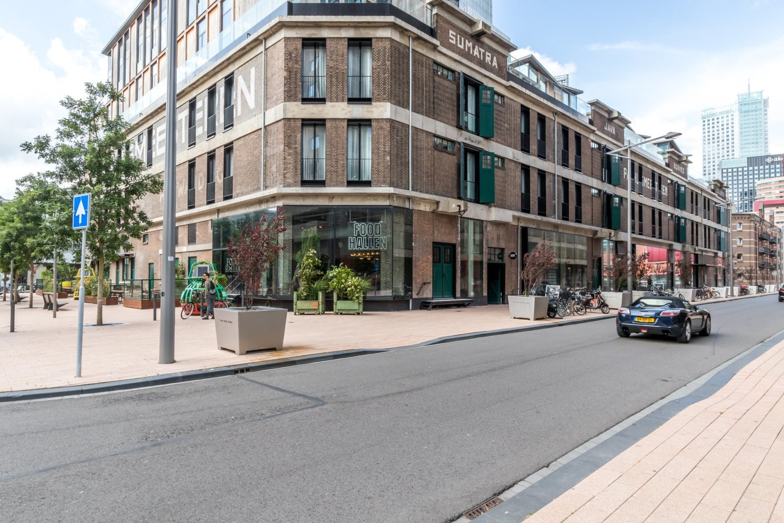 Van der Hoevenplein, Rotterdam