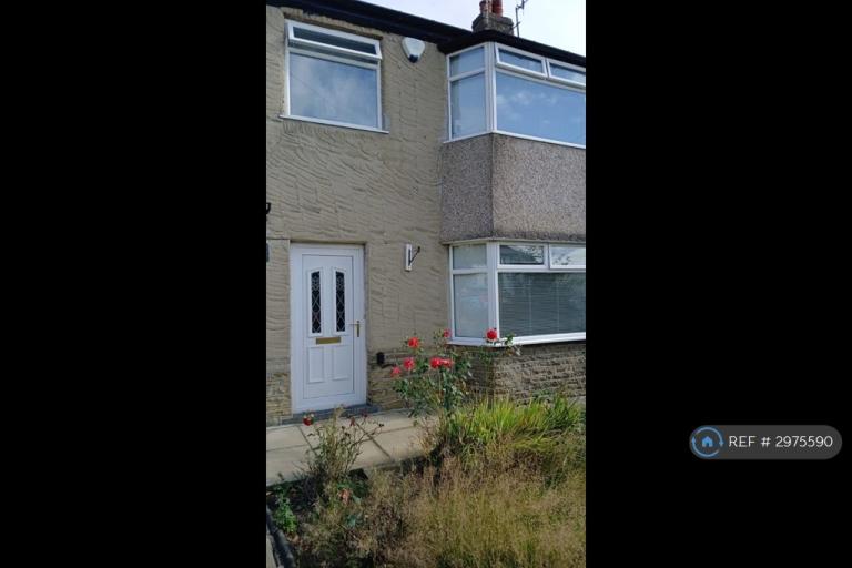 House Grange Grove in Bradford