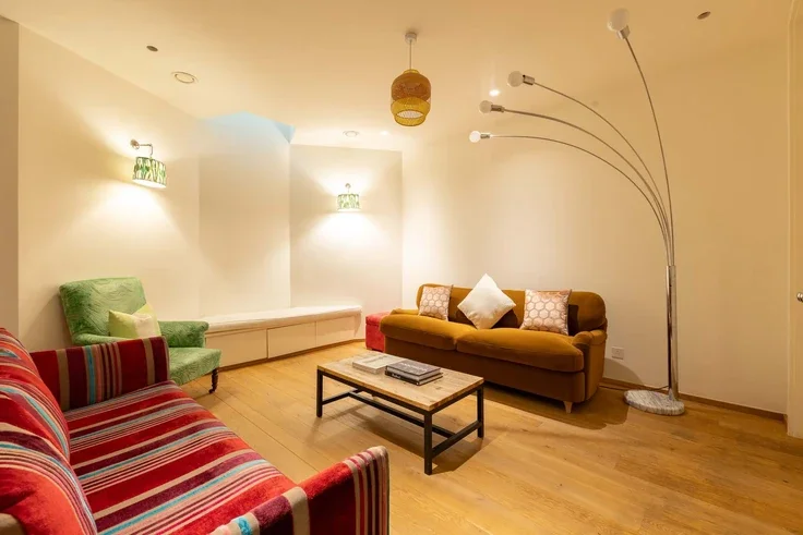 House Queensberry Mews West in Greater London
