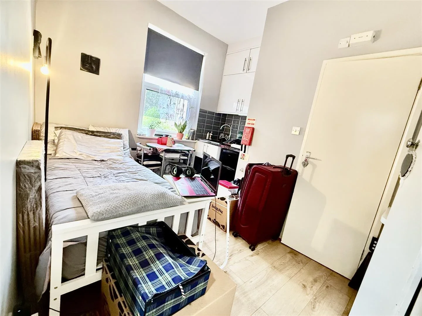 Flat Cranbrook Park in Greater London