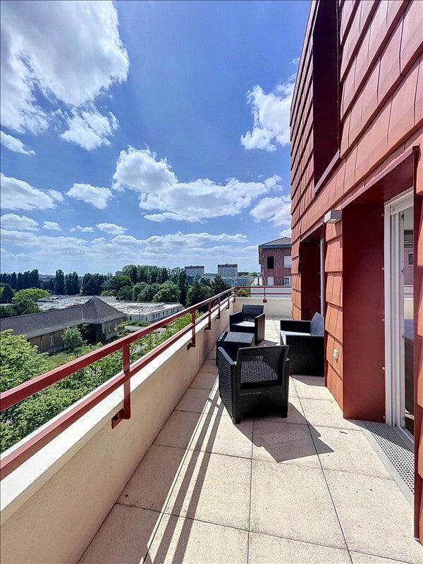 Flat Avenue Paul Verlaine in Neuilly-sur-Marne