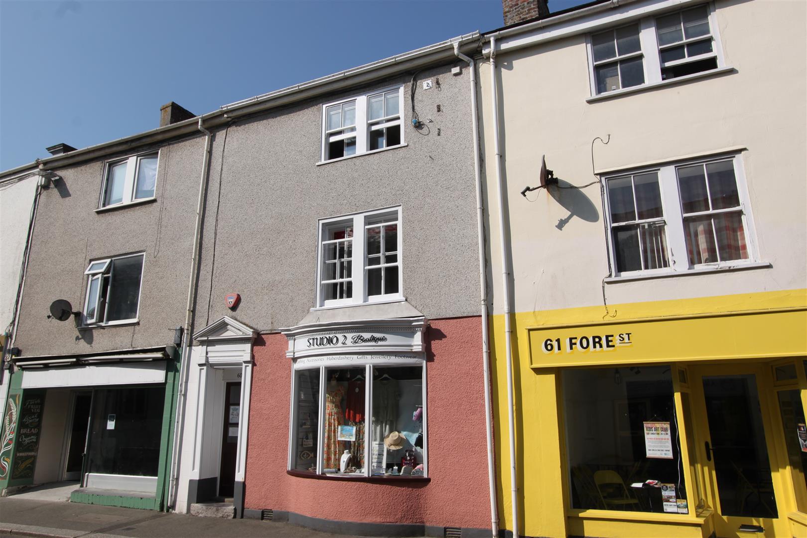 Flat Fore Street in Torpoint