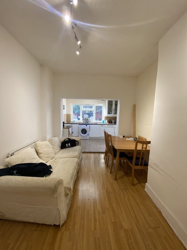 Room Crofton Road in Greater London