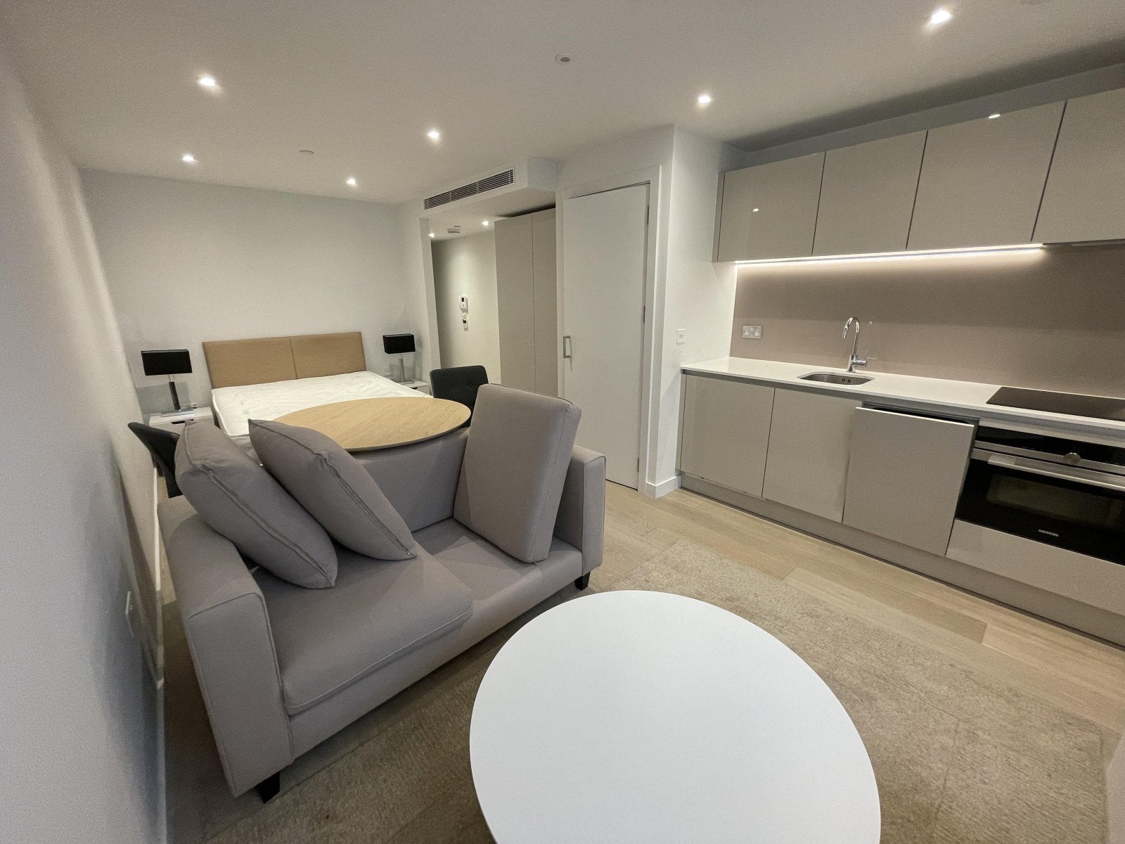 Flat King Street in Greater London
