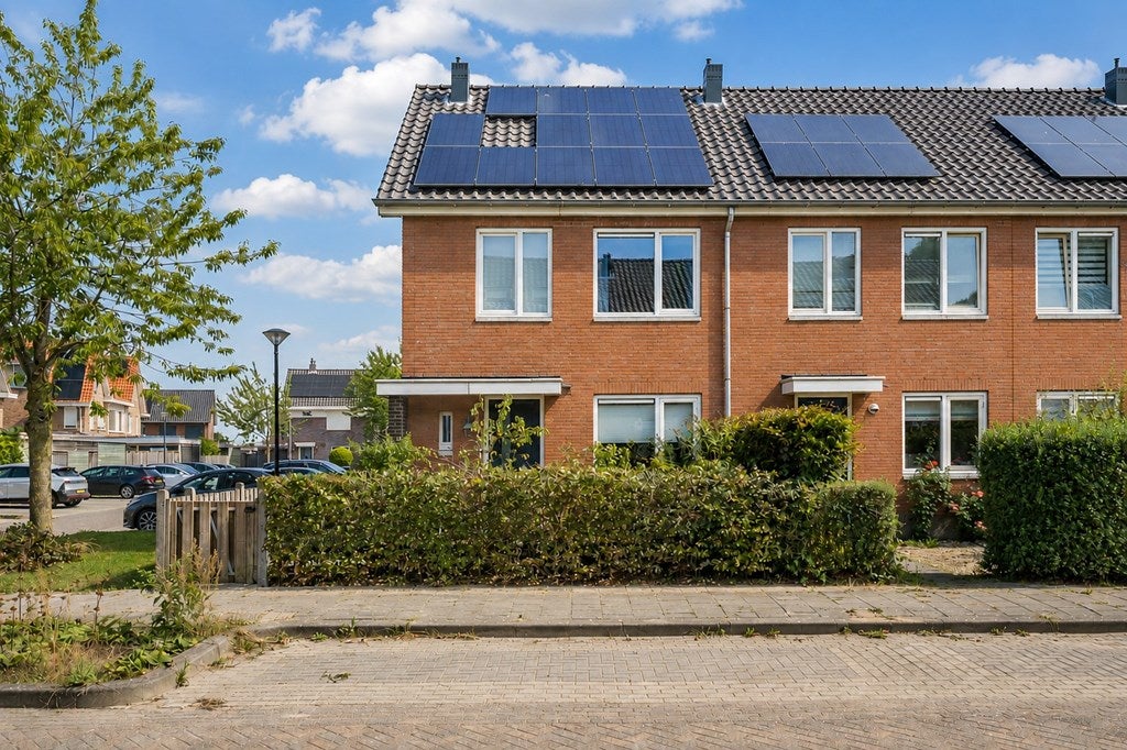 Huis Tuilseveldweg 2 in Tuil