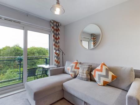 Flat Phoebe Road in Swansea