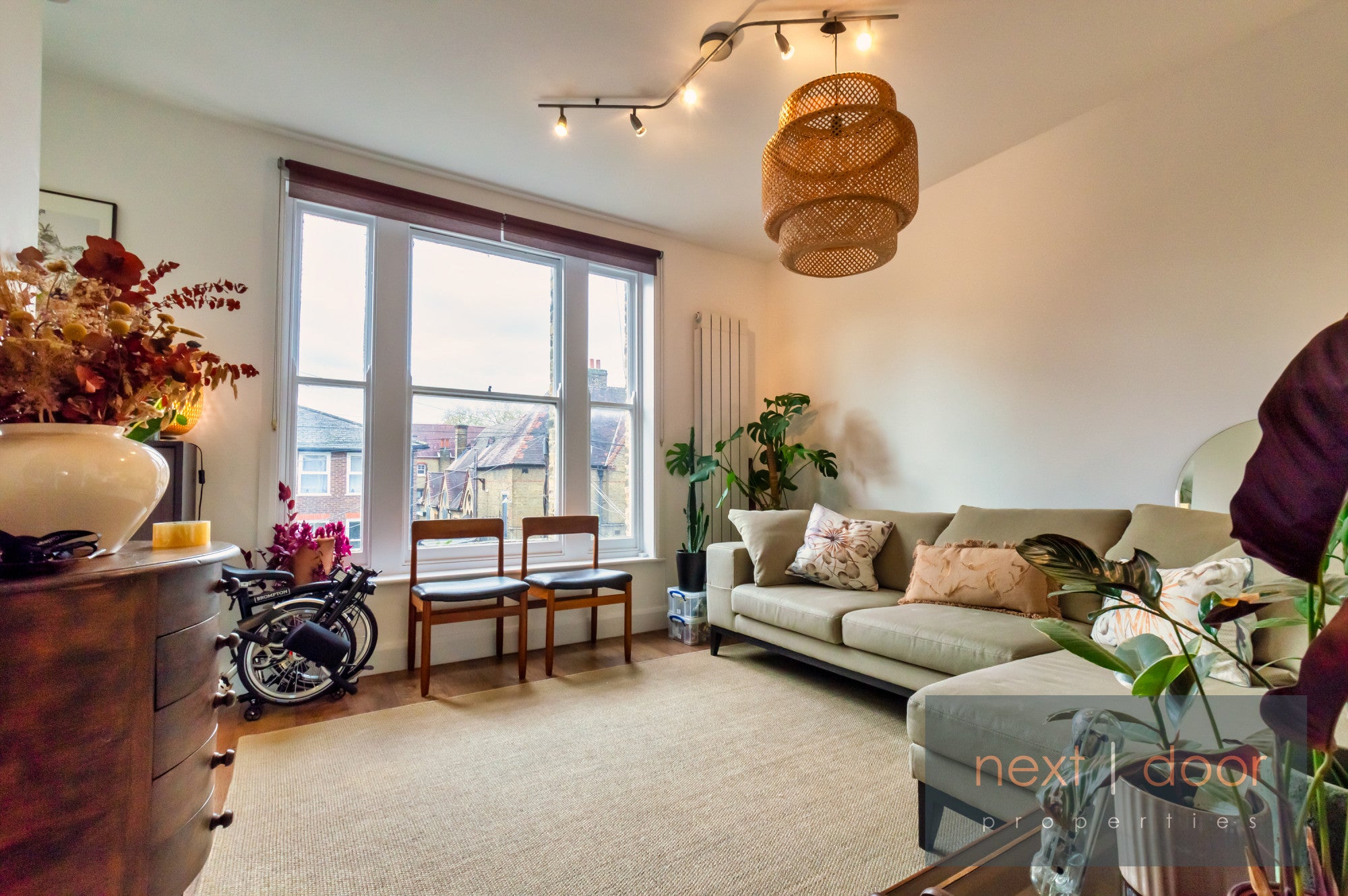 Flat Cranfield Road in London