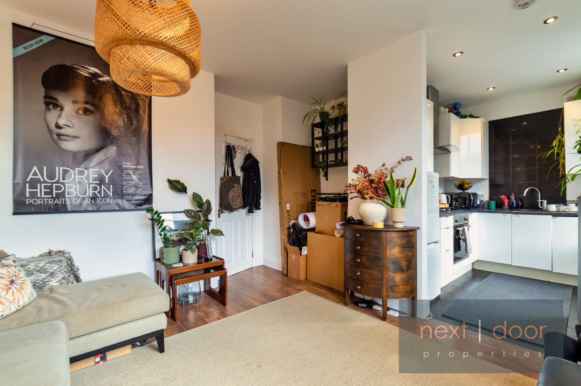 Flat Cranfield Road in London