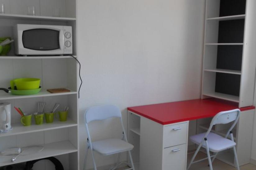 Room Rue Claude Blondeau in Le Mans