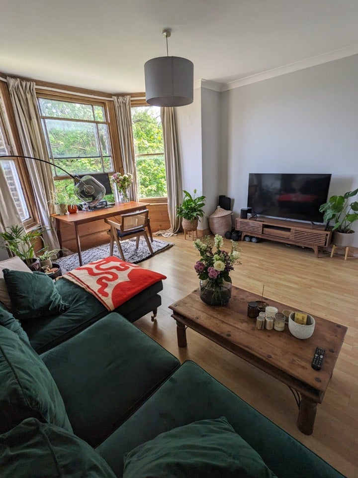 Flat Tyrwhitt Road in Greater London