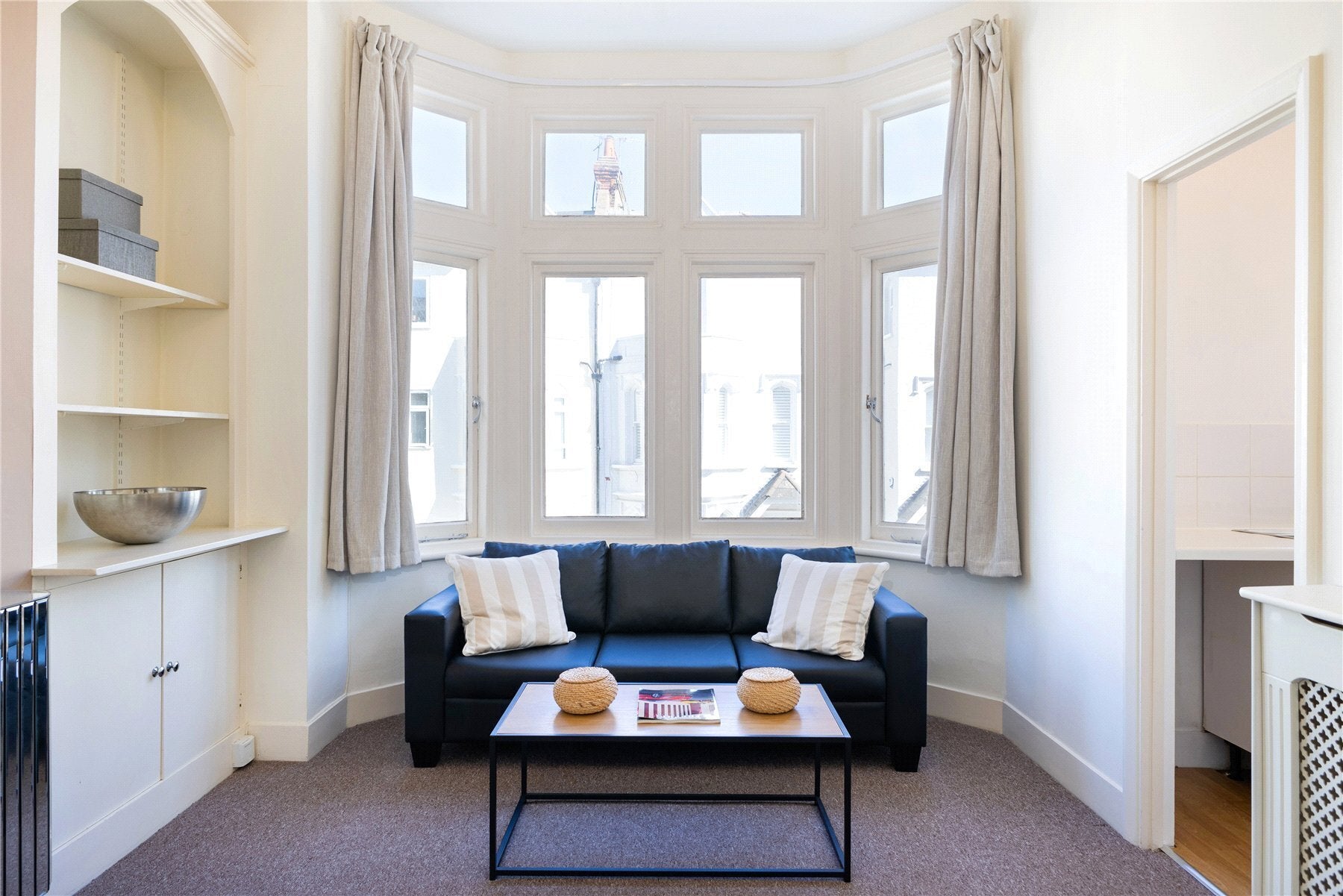 Flat Whittingstall Road in Greater London