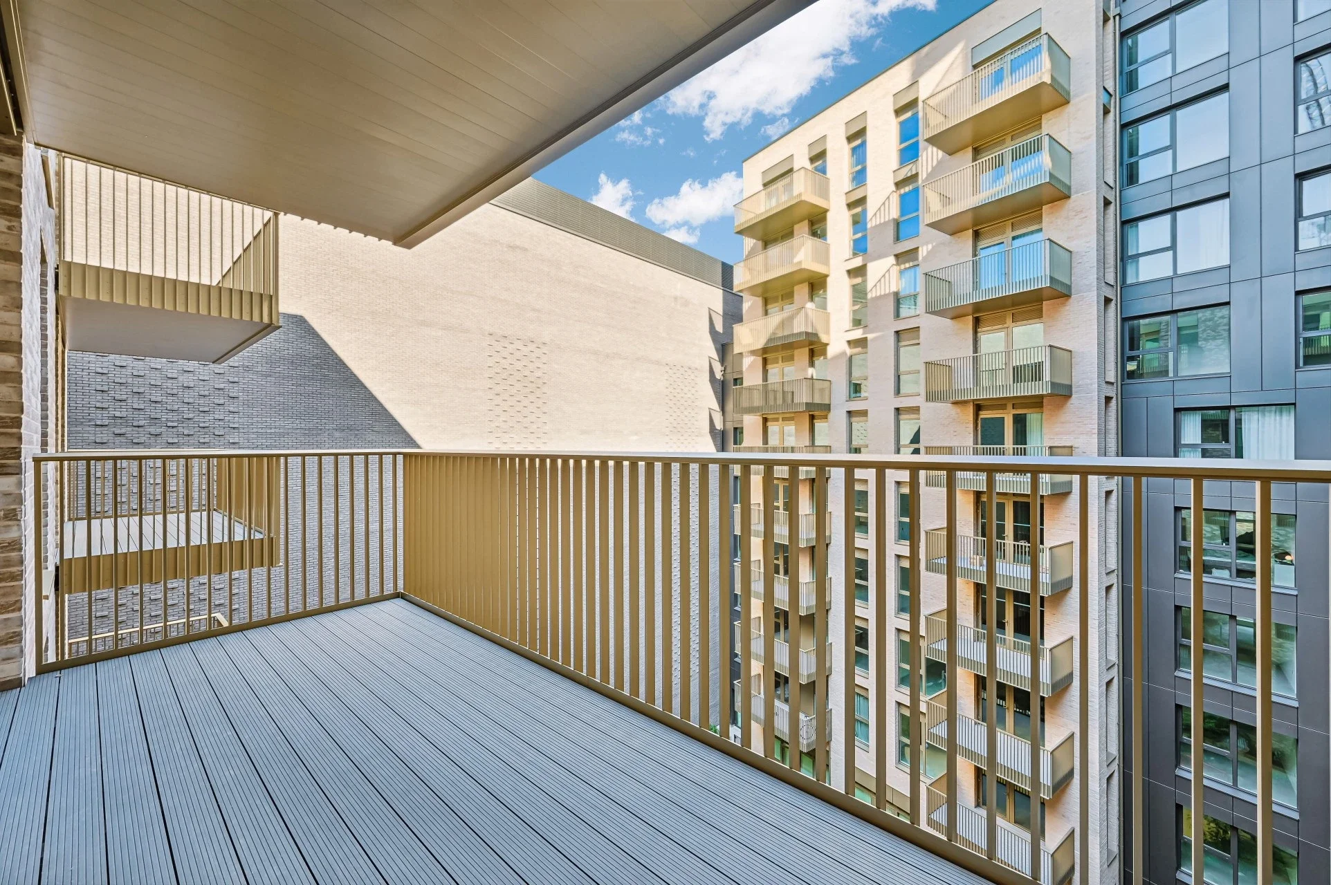Flat Wincott Street in Greater London