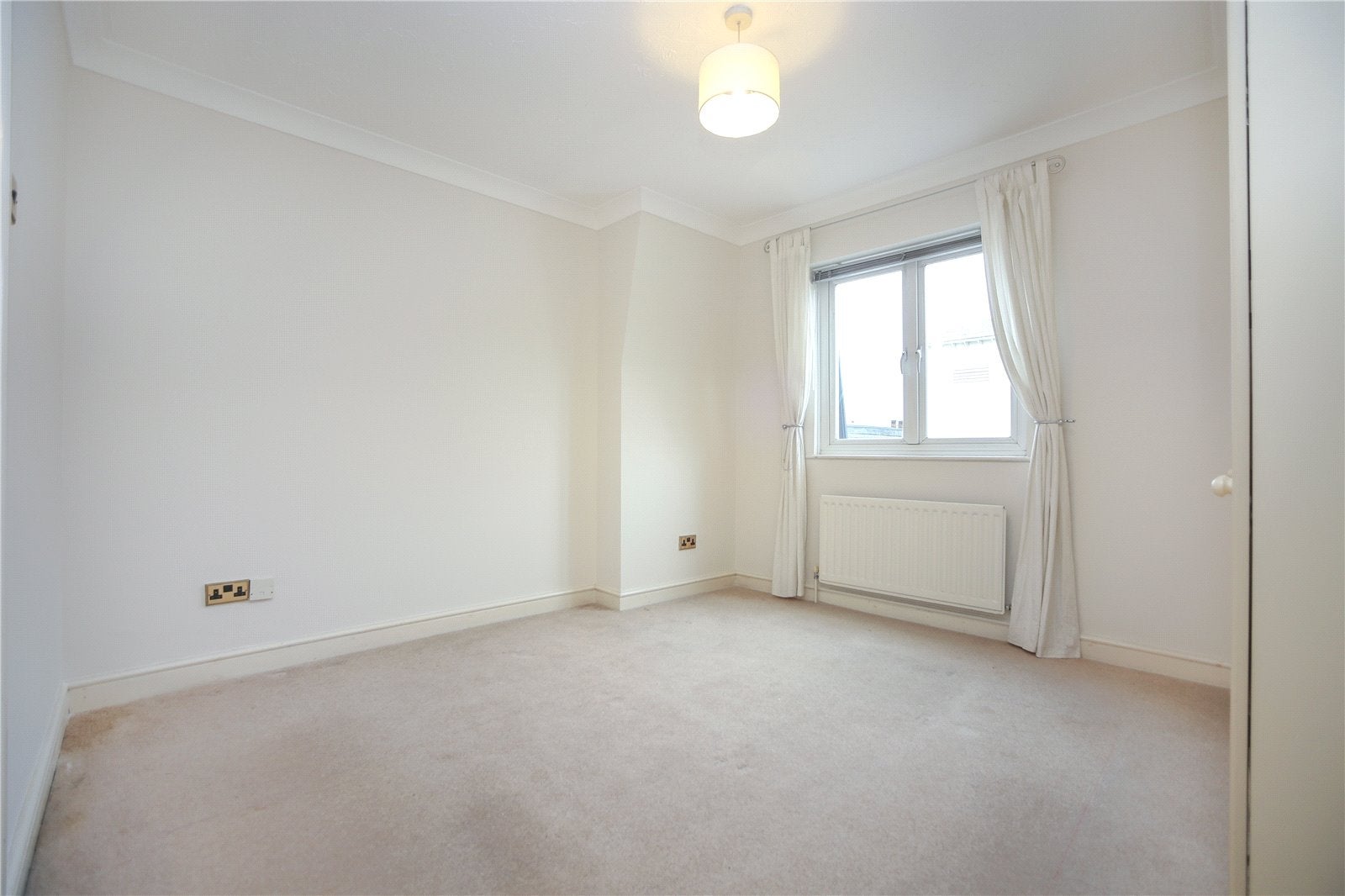 Flat Paragon Terrace in Cheltenham